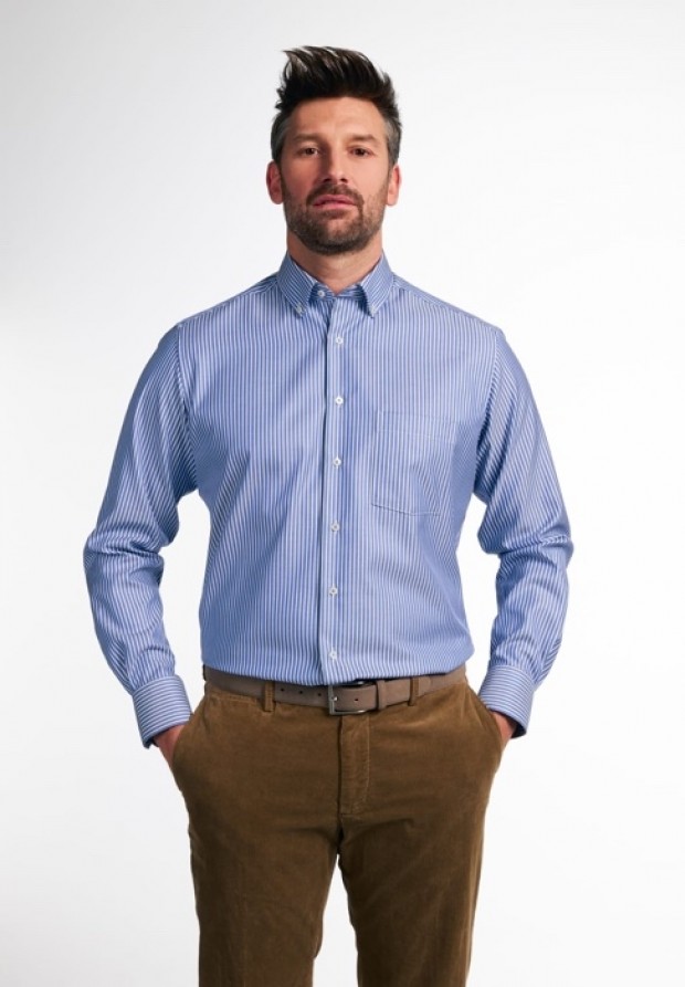 eterna vasalásmentes enyhén karcsúsított férfi ing kék csíkos - modell