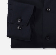 OLYMP vasalásmentes férfi ing enyhén karcsúsított fekete anyagában átlós csíkos - mandzsetta