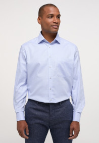 eterna vasalásmentes férfi ing világoskék-kék kockás - modell